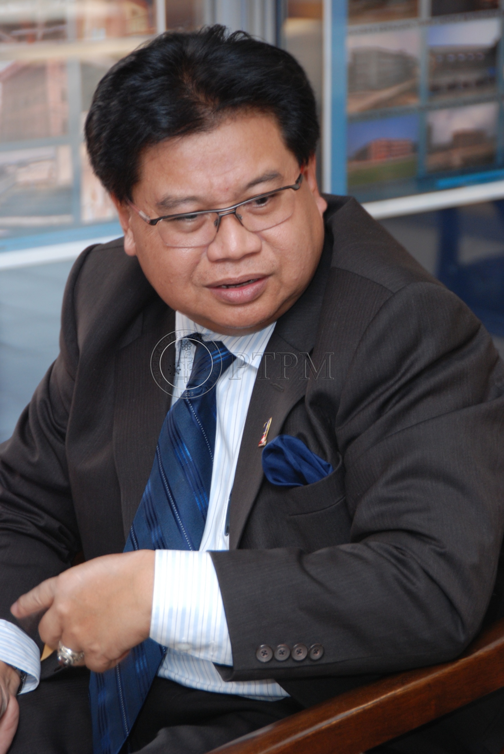 24 8 2011 Dialog Perniagaan Melayu